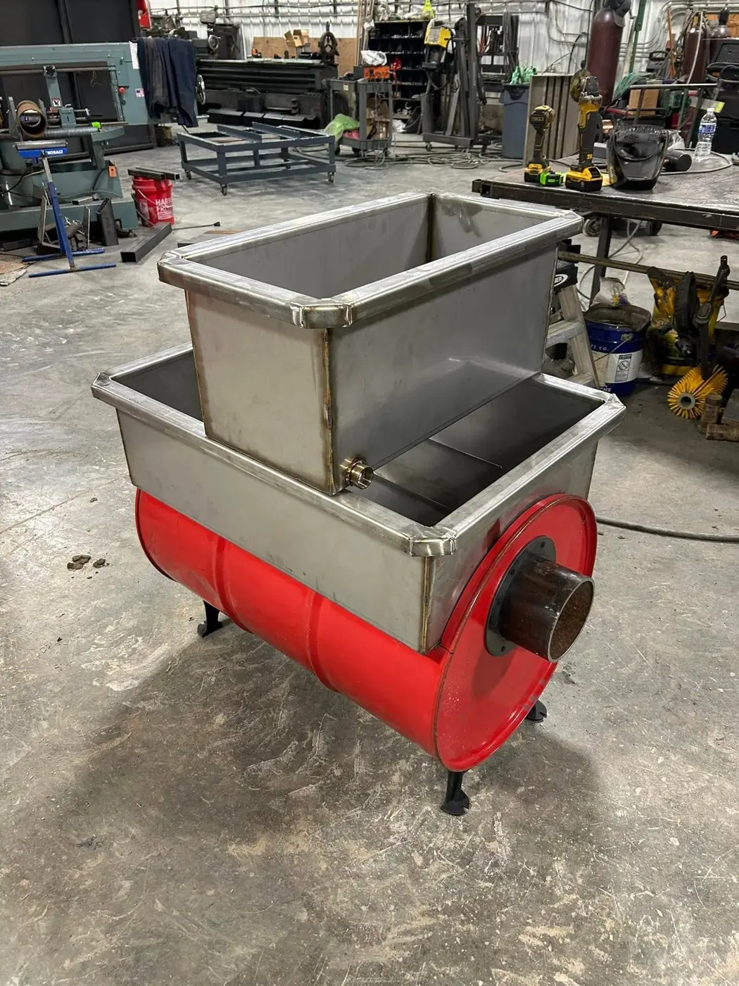 Custom fabricated wildlife feeder